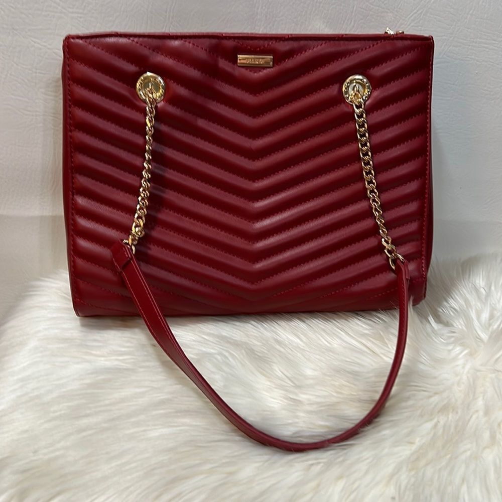 Aldo Large Red Shoulder With Chevron Design EUC